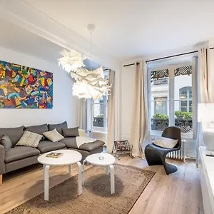 isadora-ravissant-t2-au-coeur-de-lyon.hotels-rhonealpes.com/